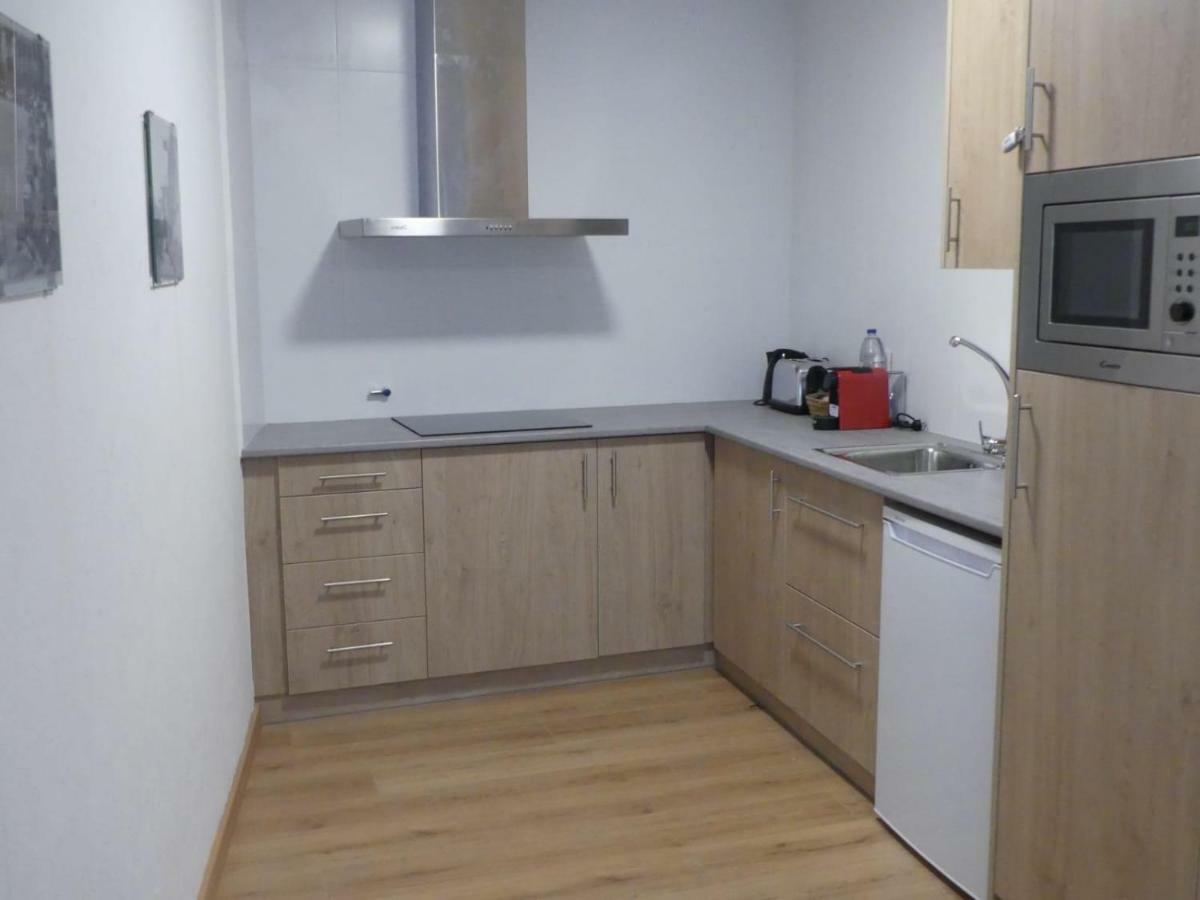 Apt 2 Acollidor Al Centre Historic De Vic Aptgarbi מראה חיצוני תמונה