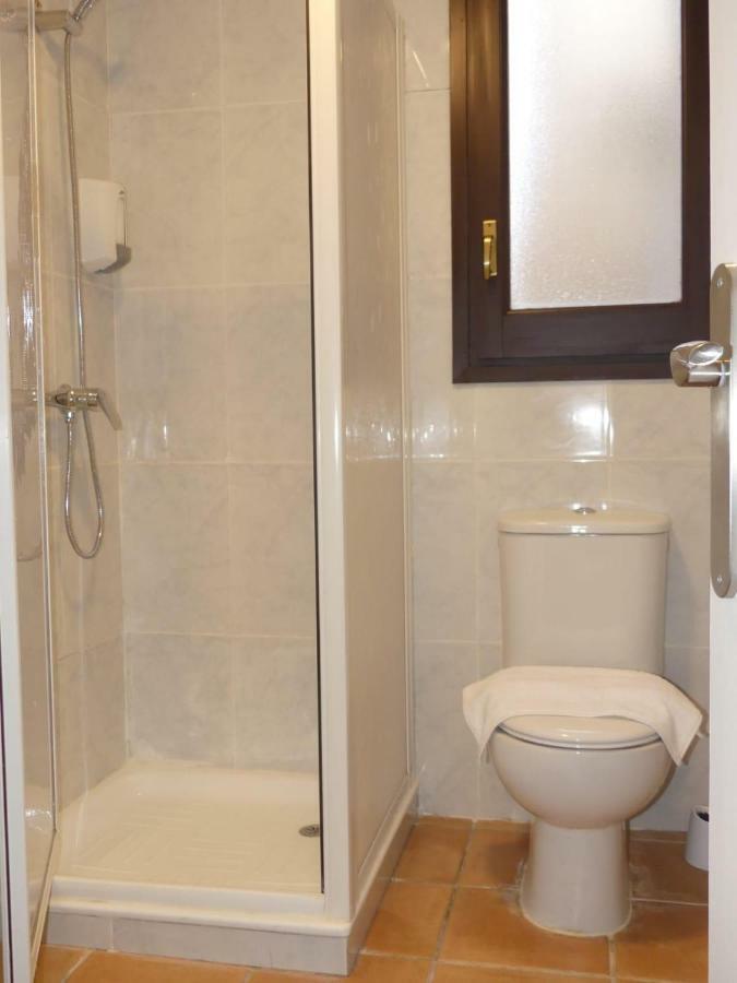 Apt 2 Acollidor Al Centre Historic De Vic Aptgarbi מראה חיצוני תמונה